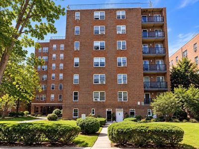 84-50 169th St APT 416