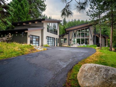 1115 Heavens Gate Ct