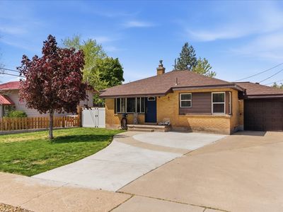 837 Polk Ave