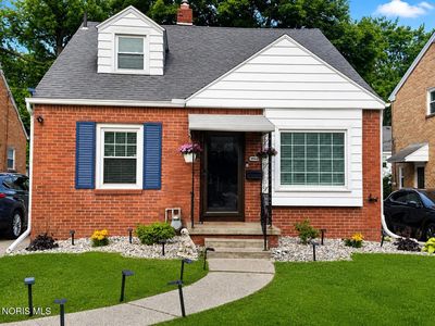 3944 Woodmont Rd