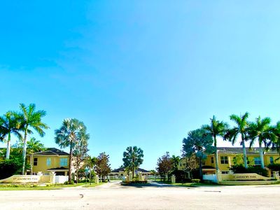 6179 NW Helmsdale Way