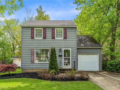 Property at 1547 Commodore Rd, Lyndhurst, OH
