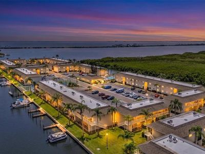 8817 Bay Pointe Dr #107