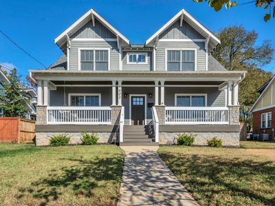 1402 Paris Ave