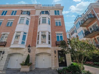 915 Valencia Ct #117