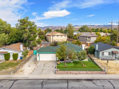 3737 Woodside Dr