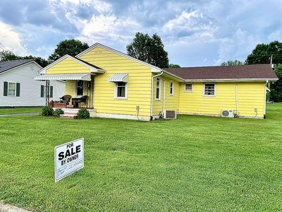 876 Hillman Hwy NE