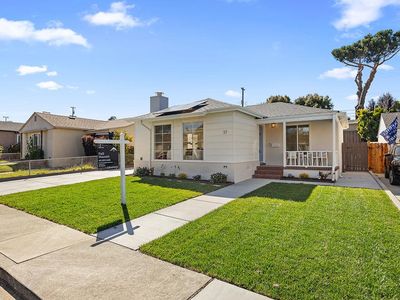 37 Greenwood Dr