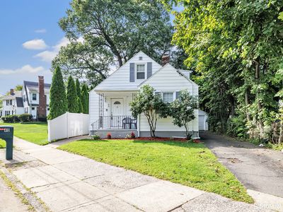 40 Highview Avenue