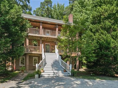 321 Maxwell Ln