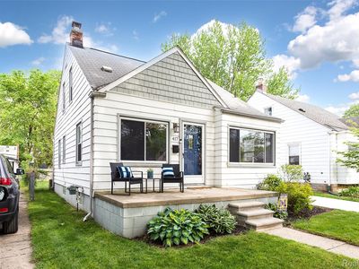 417 Helene Ave