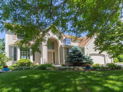 3440 Zircon Ln N