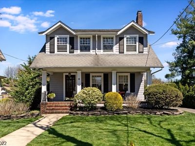 706 Mountain Ave