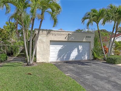 5703 Ainsley Ct