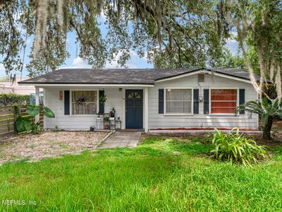 5163 DELPHIN Lane