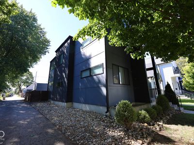 1155 Fletcher Ave