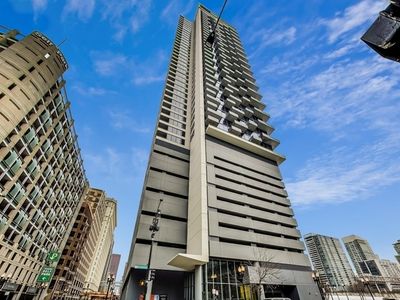 235 W Van Buren St Unit 3817