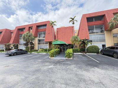 22605 SW 66th Ave APT 403