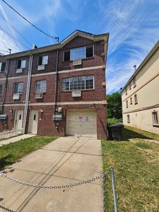 2865 Grace Ave