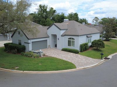 1257 Brampton Pl
