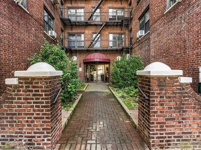 7234 Austin St APT F10