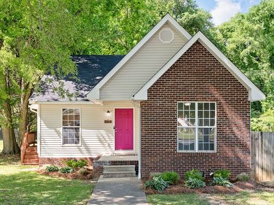 1004 W Walnut St
