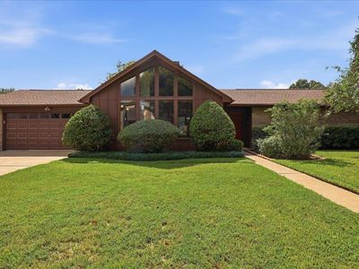 8405 Hollow Bend Ln