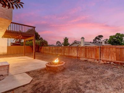7902 Tinaja Ln
