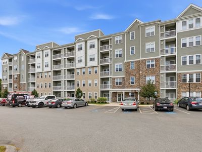 260 Martins Landing Way #202