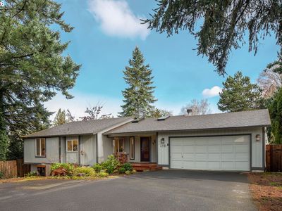 4721 SW 45th Ave