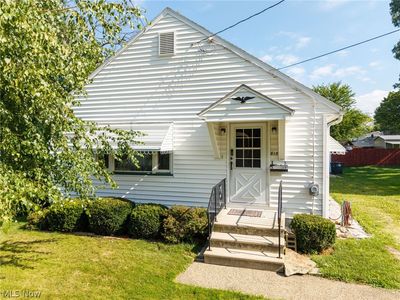 815 Iona Ave