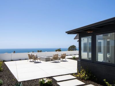 2206 Place Monaco