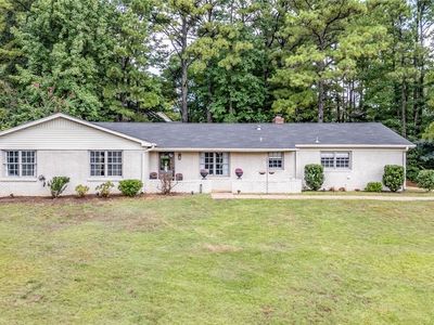 655 Woodridge Dr
