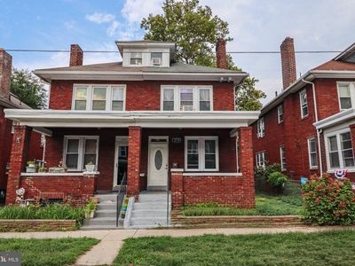 2734 Reel St