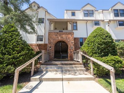 7037 Green Tee Ct APT F