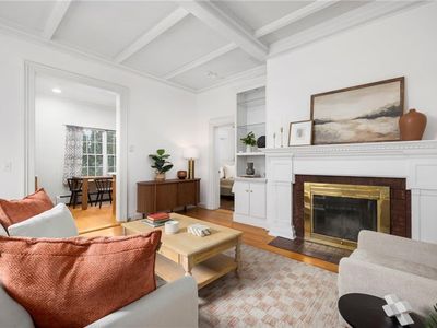 165 Waterman St APT 2