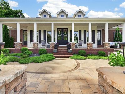 4615 Harbor Hills Trce