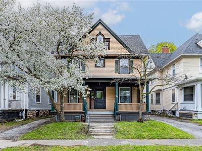 184 Wellington Ave