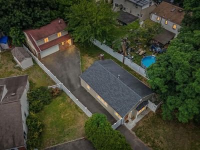 185 E 17th Street