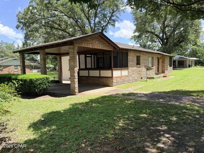 2046 Finley Ave