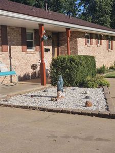 2313 Drake Ln