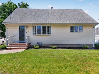 Property at 109 Carlson Pkwy, Cedar Grove, NJ