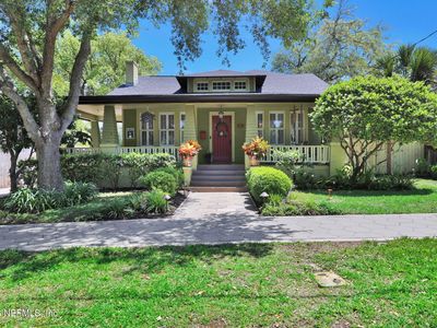 2962 HERSCHEL Street