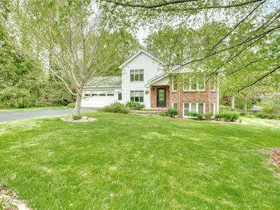 22 Morning Woods Ln