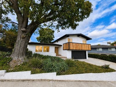 4296 Avenida Amelgado