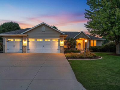 W2562 Fontana Way