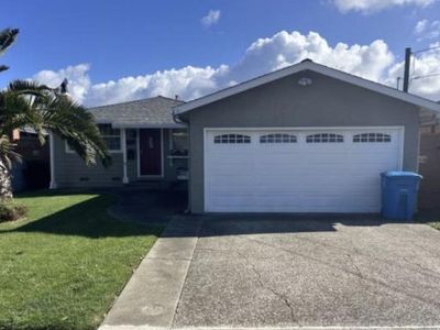 735 Montezuma Dr