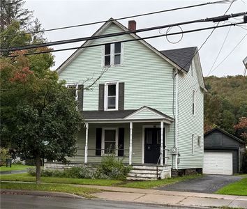 169 Main St