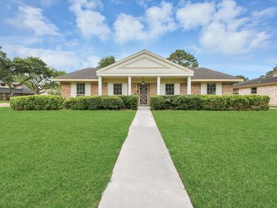 15703 El Camino Real