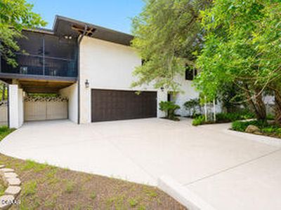 40 Concord Dr